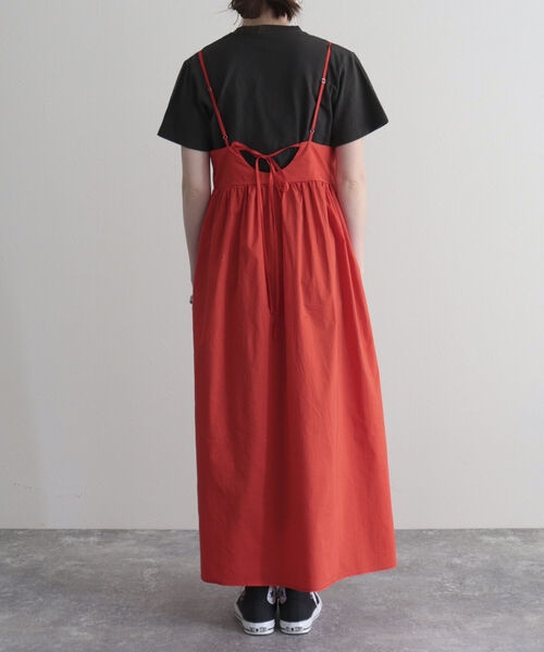 fredy emue（フレディエミュ）の「ギャザーキャミワンピース（ワンピース・レディース・レッド/ブラック・38）」の11枚目の写真