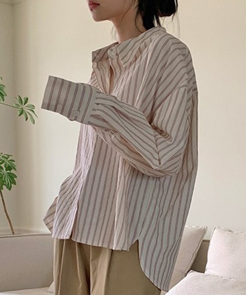 DAY CLOSET(デイ クローゼット)の「レディース ストライプ柄オーバーサイズラウンドヘムシャツ(シャツ/ブラウス・レディース・レッド・ONE SIZE)」の11枚目の写真