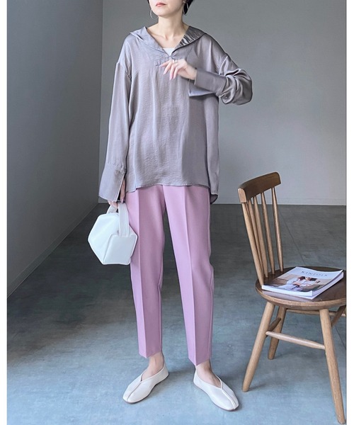 She's Closet(シーズクローゼット)の「セーラービッグカラー深Vネックロング丈ヴィンテージサテン長袖ブラウス(シャツ/ブラウス・レディース・グレイッシュベージュ/アイボリー/チャコール・FREE)」の9枚目の写真