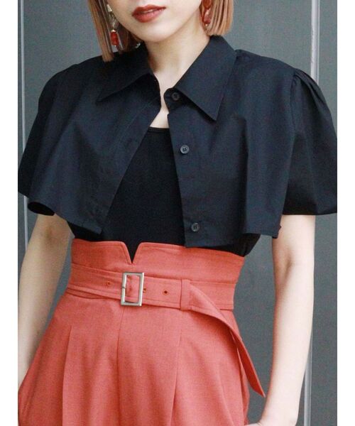 MURUA（ムルーア）の「レイヤードクロップドシャツ（シャツ/ブラウス・レディース・ホワイト/ブラック/ブルー・FREE）」の2枚目の写真