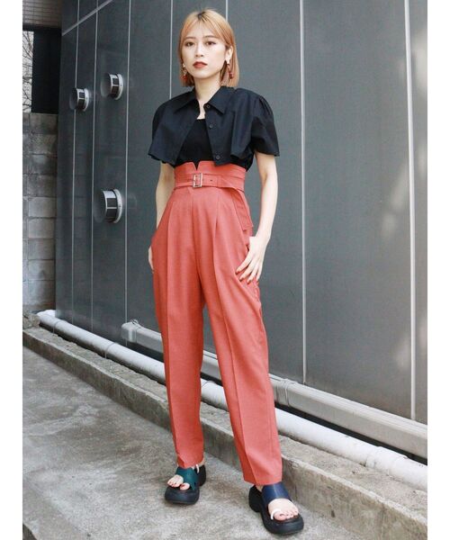 MURUA（ムルーア）の「レイヤードクロップドシャツ（シャツ/ブラウス・レディース・ホワイト/ブラック/ブルー・FREE）」の14枚目の写真