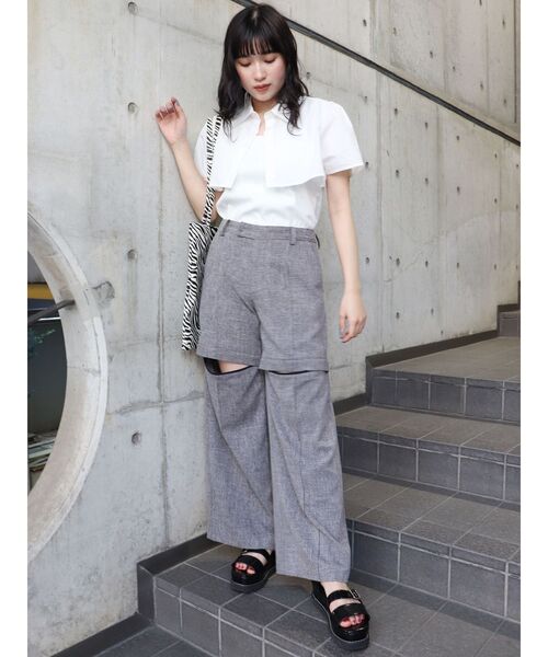 MURUA（ムルーア）の「レイヤードクロップドシャツ（シャツ/ブラウス・レディース・ホワイト/ブラック/ブルー・FREE）」の4枚目の写真