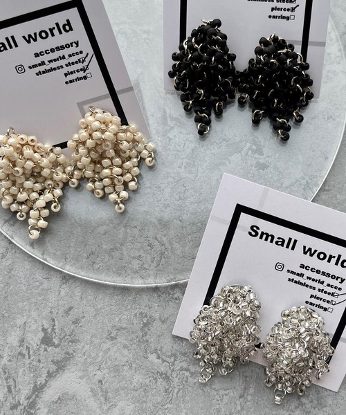 CERCA（チェルカ）の「small world/《Rain　mini》ビーズボリュームイヤリング　ミニタイプ（イヤリング・レディース・シルバー/ベージュ/ブラック・FREE）」の11枚目の写真