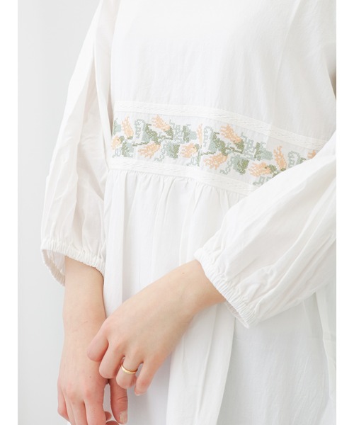 ehka sopo（エヘカソポ）の「【Maison SAJOU】ウエスト刺繍ワンピース（ワンピース・レディース・ブラック/オフホワイト/ミント・ﾌﾘ-）」の9枚目の写真