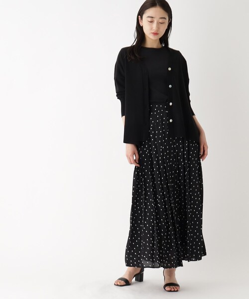 OPAQUE.CLIP（オペークドットクリップ）の「◆Vネックリラクシーニットカーディガン【洗える/イージケア/抗ピリング】（カーディガン/ボレロ・レディース・ライトグレー/ブラック/ブルー/ホワイト系/ダークブラウン/ライトブルー・40/38/36）」の15枚目の写真