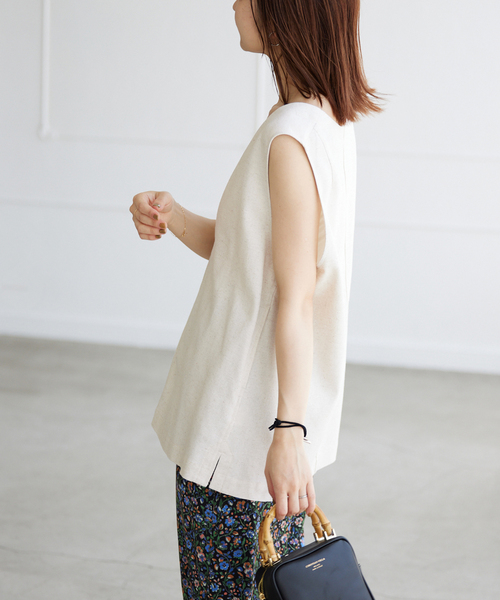 SLOBE IENA（スローブ イエナ）リネンコンツイルVネックジレ SLOBE IENA（スローブイエナ）の「リネンコンツイルVネックジレ