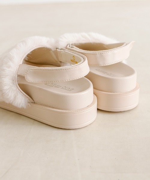 OLIVE des OLIVE（オリーブデオリーブ）の「ファーサンダル　1032130050（サンダル・レディース・ブラック/アイボリー・MEDIUM/LARGE）」の12枚目の写真