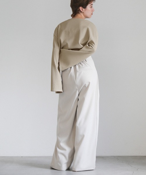 select MOCA(セレクトモカ)の「キーネックリップルワイドスリーブトップス(Tシャツ/カットソー・レディース・ベージュ/ブラック/チャコールグレー/ブラウン/ライトカーキ・FREE)」の9枚目の写真