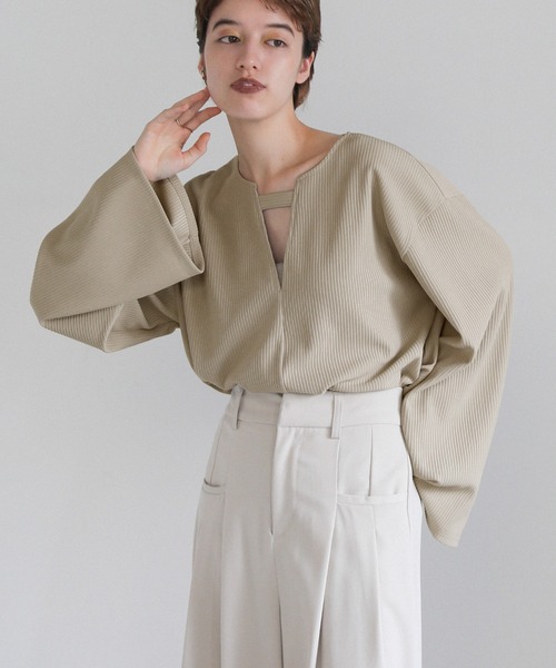 トップス shirt セール】キーネックリップルワイドスリーブトップス（Tシャツ