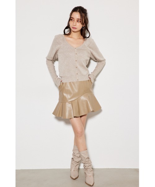 rienda（リエンダ）の「ディープタックショルダーVネックニット