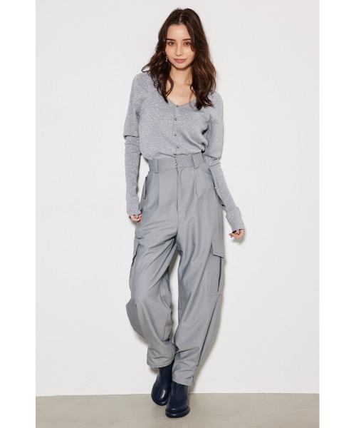 rienda（リエンダ）の「ディープタックショルダーVネックニットトップス（ニット/セーター・レディース・グリーン/ブラック/シルバー/グレイッシュベージュ/ベージュ・FREE）」の16枚目の写真