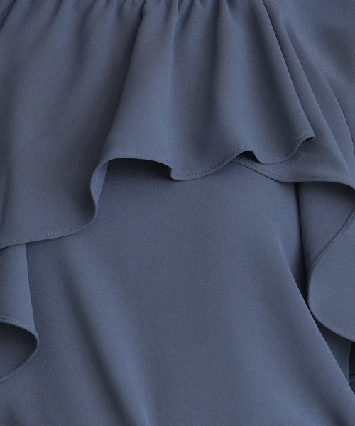 TRUDEA（トルディア）の「アシメラッフルブラウス（シャツ/ブラウス・レディース・グレイッシュベージュ/ブラウン/ホワイト/ダークブルー・MEDIUM/LARGE）」の11枚目の写真