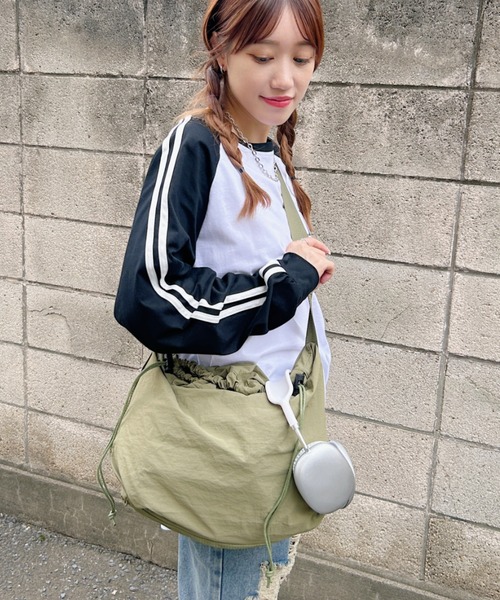 √nuage(ルートニュアージュ)の「ライン袖ラグランロングスリーブTシャツ(Tシャツ/カットソー・レディース・グレー/ホワイト・FREE)」の5枚目の写真