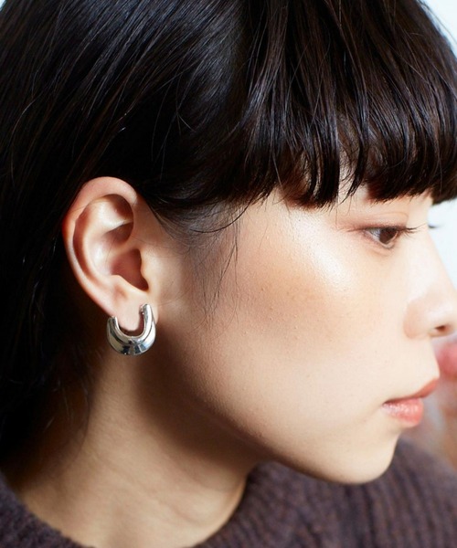 「Nothing And Others/ナッシングアンドアザーズ」Step line Pierce（ピアス（両耳用））｜Nothing And Others（ナッシングアンドアザーズ） 7,700円