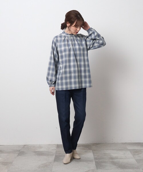 SHOO・LA・RUE（シューラルー）の「◆華奢見え フリルハイネック チェックブラウス（シャツ/ブラウス・レディース・ブラウン系2/ブルー系6・04/03/02）」の17枚目の写真