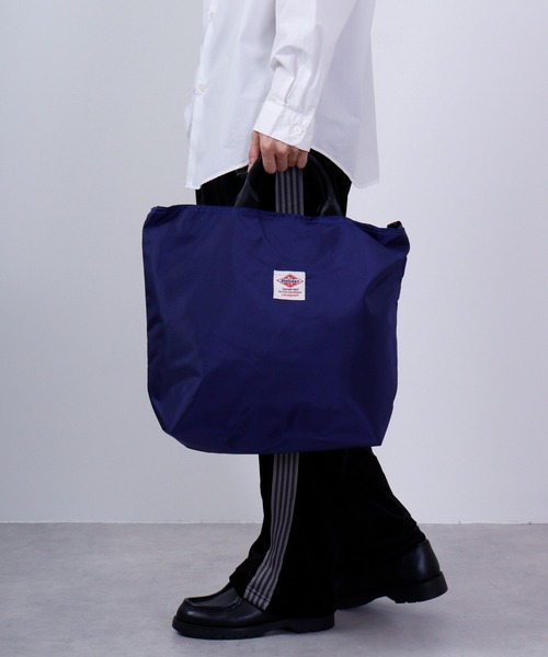 Ree&Mee(リーアンドミー)の「Ree&Mee 2WAY ニュースペーパー トートバッグ ショルダーバッグ 男女兼用(トートバッグ・メンズ・ブラック/ネイビー・FREE)」の1枚目の写真