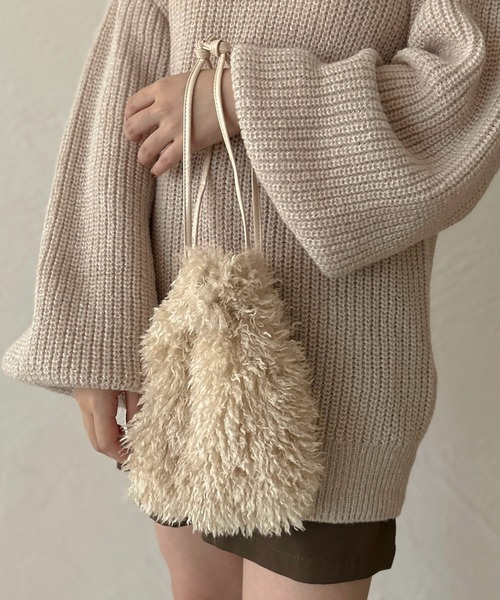 apres jour clair(アプレジュールクレア)の「【apres jour clair×ARIAZ】2wayフェイクファーバッグ(ショルダーバッグ・レディース・ライトグレー/アイボリー/チャコールグレー・FREE)」の14枚目の写真