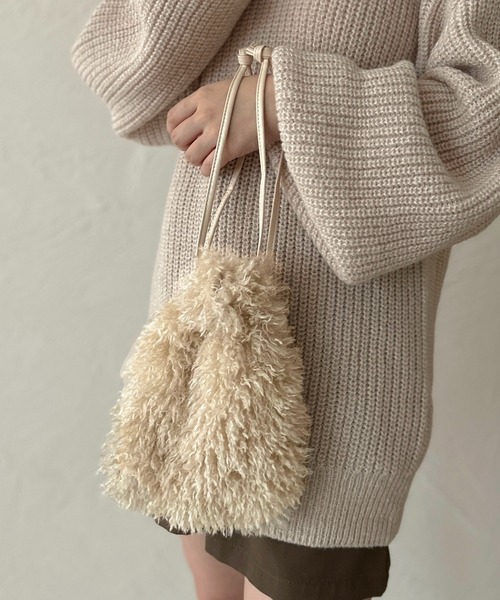 apres jour clair(アプレジュールクレア)の「【apres jour clair×ARIAZ】2wayフェイクファーバッグ(ショルダーバッグ・レディース・ライトグレー/アイボリー/チャコールグレー・FREE)」の15枚目の写真