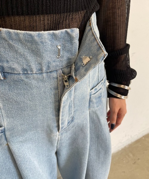 AIC.（エーアイシー）の「ポケット2タックデニムワイドパンツ（デニムパンツ・レディース・ライトブルー・FREE）」の13枚目の写真