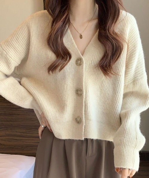 kirakiraShop（キラキラショップ）の「Vネック モヘア ニット カーディガン（カーディガン/ボレロ・レディース・ブラック/ブルー/オレンジ/グリーン/アイボリー・FREE）」の16枚目の写真