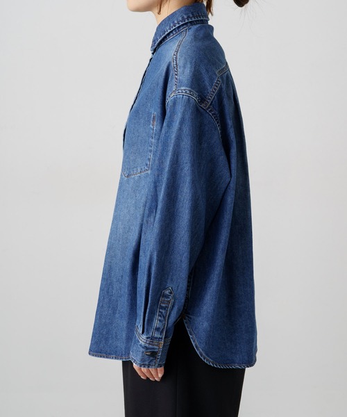 PUAL CE CIN（ピュアルセシン）の「ボーイフレンドデニムシャツ（シャツ/ブラウス・レディース・グレー/インディゴブルー・FREE）」の5枚目の写真