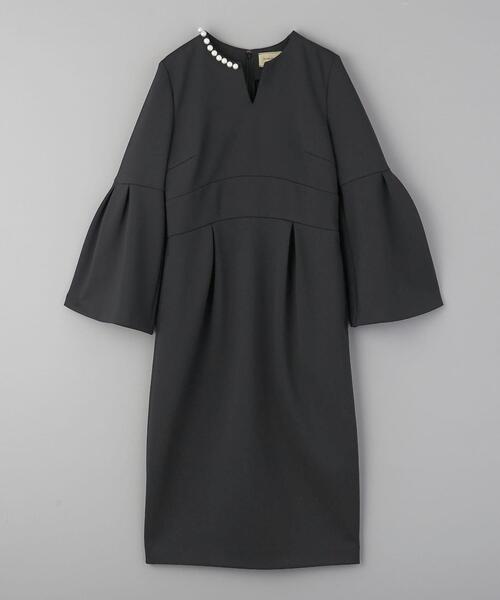 SPONGY パールモチーフ スリットノーカラー ワンピース UNITED ARROWS（ユナイテッドアローズ）の「SPONGY パール