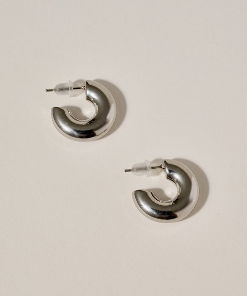 novice（ノーヴィス）の「【novice】Chunky Hoop Pierce［Stainless］（ピアス（両耳用）・レディース・ゴールド/シルバー・FREE）」の3枚目の写真