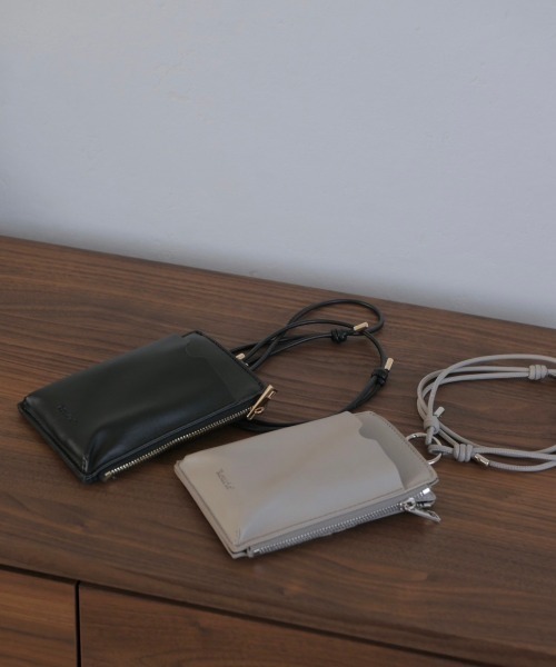 スマホショルダーバッグ / original phone shoulder bag フォンショルダー スマホケース スマホカバー ミニバッグ グレージュ ブラック（スマホグッズ）｜Reurie'（レウリィ）