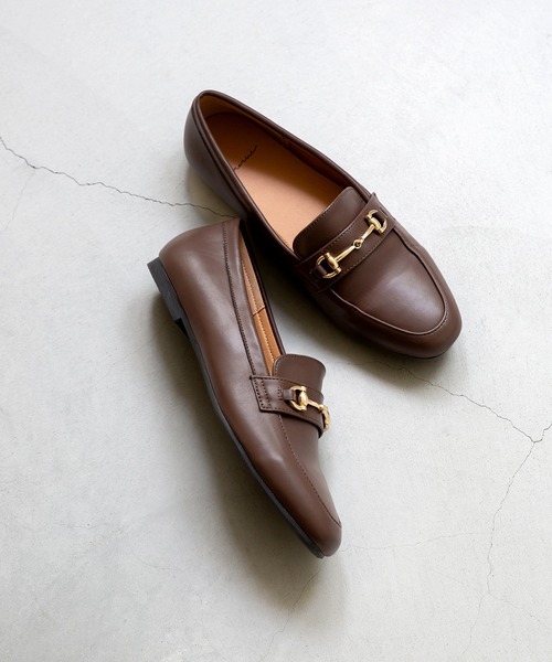 menue(メヌエ)の「新色追加【 極やわ 】 ローファー -晴雨兼用-(ローファー・レディース・アイボリー/グレイッシュベージュ/ブラック/ブラック系1/ダークブラウン・23.5cm/21.5cm/26.0cm/23.0cm/25.5cm/24.0cm/24.5cm/22.5cm/22.0cm/25.0cm)」の5枚目の写真