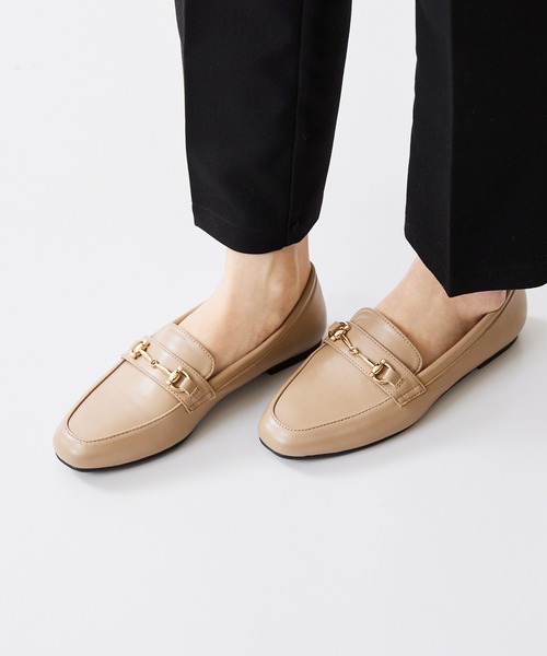 menue(メヌエ)の「新色追加【 極やわ 】 ローファー -晴雨兼用-(ローファー・レディース・アイボリー/グレイッシュベージュ/ブラック/ブラック系1/ダークブラウン・23.5cm/21.5cm/26.0cm/23.0cm/25.5cm/24.0cm/24.5cm/22.5cm/22.0cm/25.0cm)」の1枚目の写真