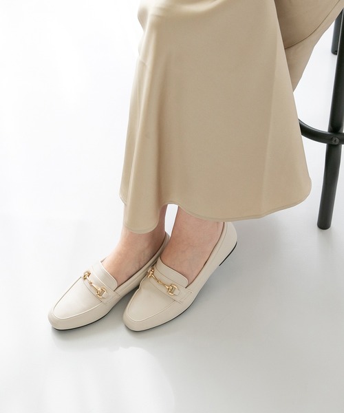 menue(メヌエ)の「新色追加【 極やわ 】 ローファー -晴雨兼用-(ローファー・レディース・アイボリー/グレイッシュベージュ/ブラック/ブラック系1/ダークブラウン・23.5cm/21.5cm/26.0cm/23.0cm/25.5cm/24.0cm/24.5cm/22.5cm/22.0cm/25.0cm)」の21枚目の写真