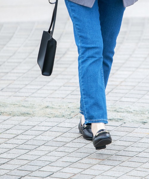 menue(メヌエ)の「新色追加【 極やわ 】 ローファー -晴雨兼用-(ローファー・レディース・アイボリー/グレイッシュベージュ/ブラック/ブラック系1/ダークブラウン・23.5cm/21.5cm/26.0cm/23.0cm/25.5cm/24.0cm/24.5cm/22.5cm/22.0cm/25.0cm)」の16枚目の写真