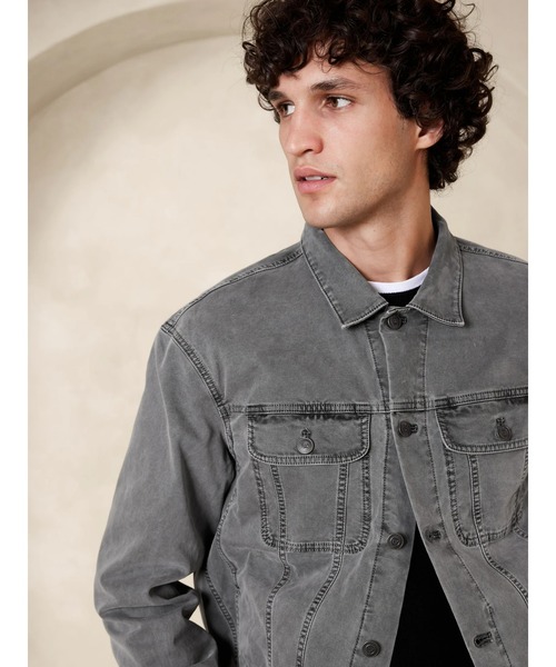Banana Republic(バナナリパブリック)の「オーセンティック ブラッシュド キャンバス トラッカージャケット(デニムジャケット・メンズ・グレー・L/XL/M/S)」の8枚目の写真