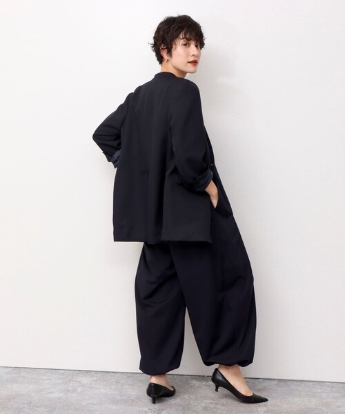 Rie Miller(リエミラー)の「《セットアップ対応》ウォッシャブルノーカラージャケット(ノーカラージャケット・レディース・ベージュ/ブラック・38)」の9枚目の写真