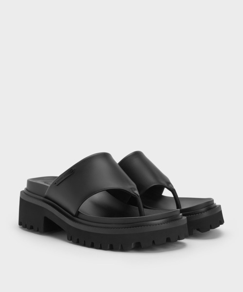 CHARLES & KEITH(チャールズ & キース)の「パッド リッジッドソールトングサンダル(サンダル・レディース・オフホワイト/ブラック/ライトピンク・22.5cm/23cm/23.5cm/24.5cm/25cm)」の4枚目の写真