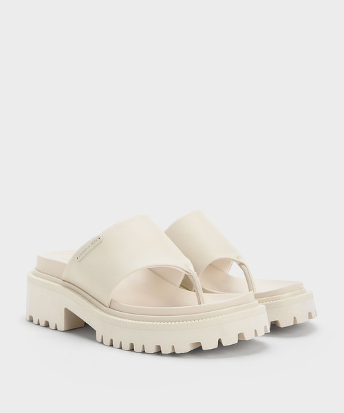 CHARLES & KEITH(チャールズ & キース)の「パッド リッジッドソールトングサンダル(サンダル・レディース・オフホワイト/ブラック/ライトピンク・22.5cm/23cm/23.5cm/24.5cm/25cm)」の9枚目の写真