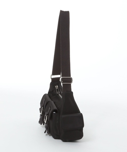 Heather(ヘザー)の「ナイロンポケットショルダーBAG 109474(ショルダーバッグ・レディース・アイボリー/ブラック/ピンク・ONE SIZE)」の6枚目の写真