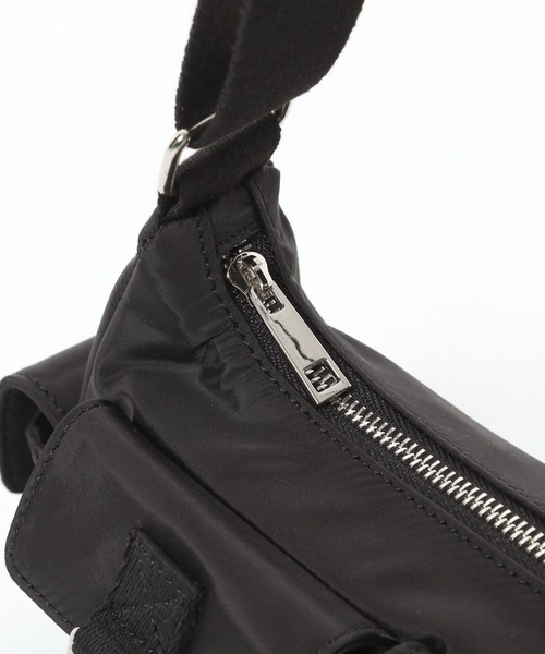 Heather(ヘザー)の「ナイロンポケットショルダーBAG 109474(ショルダーバッグ・レディース・アイボリー/ブラック/ピンク・ONE SIZE)」の19枚目の写真