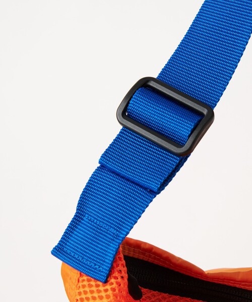 JULY NINE（ジュライナイン）の「【別注】＜JULY NINE×green label relaxing＞シークエル ショルダーバッグ（ショルダーバッグ・メンズ・ホワイト/ベージュ/オレンジ/ブラック・FREE）」の15枚目の写真