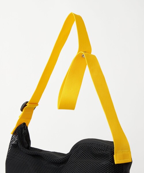 JULY NINE（ジュライナイン）の「【別注】＜JULY NINE×green label relaxing＞シークエル ショルダーバッグ（ショルダーバッグ・メンズ・ホワイト/ベージュ/オレンジ/ブラック・FREE）」の22枚目の写真