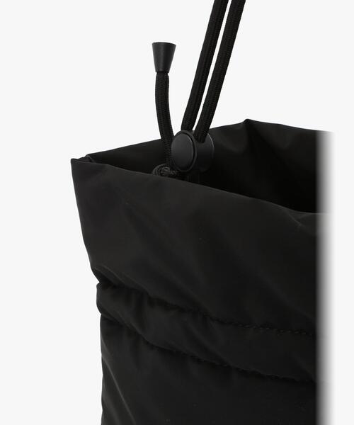 To b. by agnes b.（トゥービーバイアニエスベー）の「WV85 SAC パフィードロウストリング2WAYバッグ（トートバッグ・レディース・ブラック・FREE）」の5枚目の写真