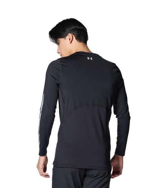 UNDER ARMOUR(アンダーアーマー)の「UAヒートギア フィッティド ノベルティ ロングスリーブ クルーネック シャツ(ゴルフ/メンズ)(Tシャツ/カットソー・メンズ・ブラック・XL/M/L/S/XXL)」の8枚目の写真