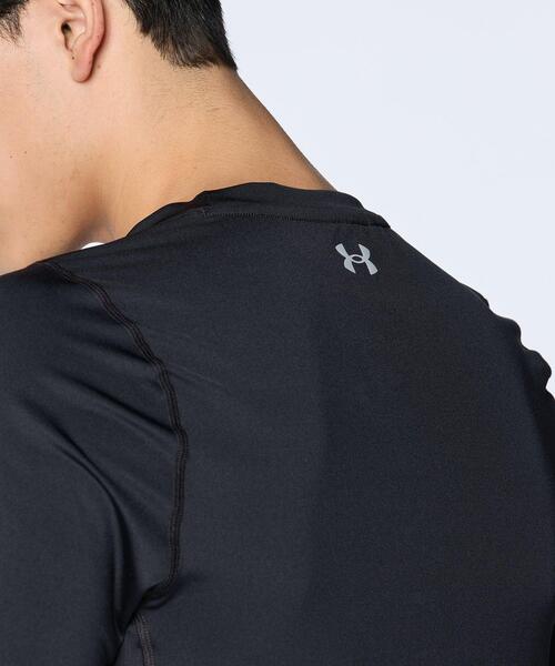 UNDER ARMOUR(アンダーアーマー)の「UAヒートギア フィッティド ノベルティ ロングスリーブ クルーネック シャツ(ゴルフ/メンズ)(Tシャツ/カットソー・メンズ・ブラック・XL/M/L/S/XXL)」の4枚目の写真