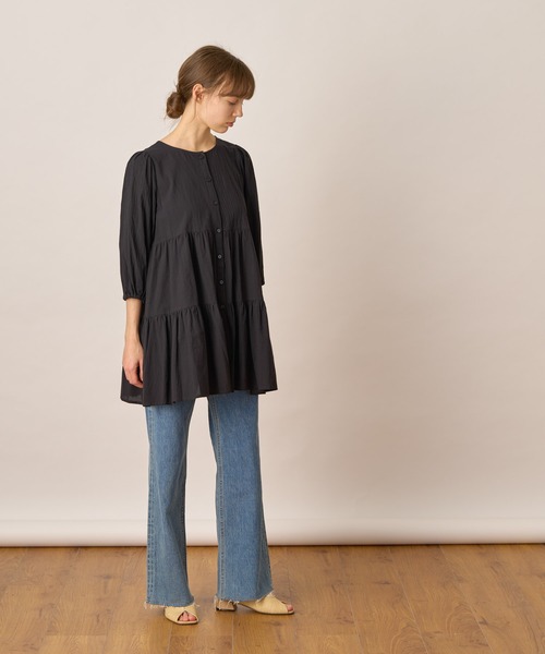 ALLUMER(アリュメール)の「スリークオーターバルーンスリーブティアードワンピース(ワンピース・レディース・ホワイト/ブラック・1)」の22枚目の写真