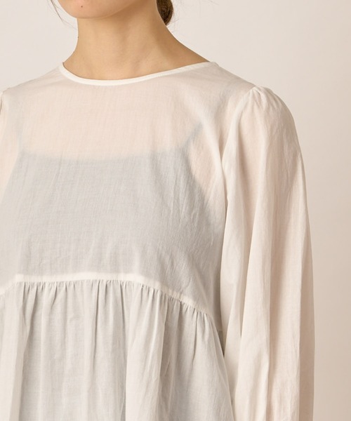 ALLUMER(アリュメール)の「スリークオーターバルーンスリーブティアードワンピース(ワンピース・レディース・ホワイト/ブラック・1)」の6枚目の写真