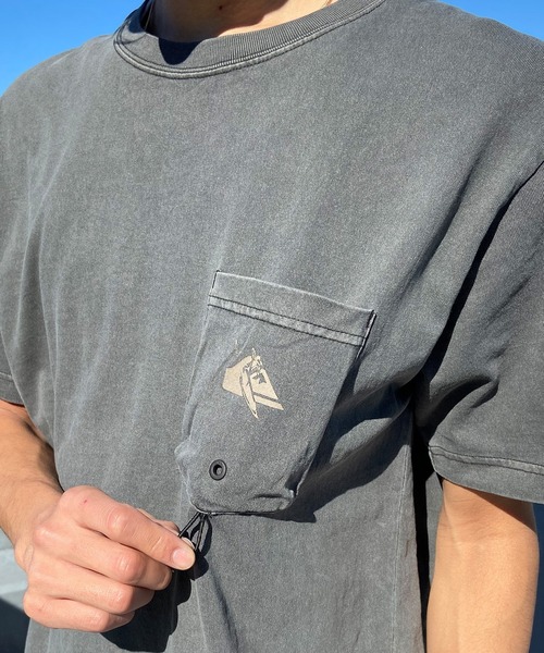Quiksilver(クイックシルバー)の「QUIKSILVER/クイックシルバー ポケットTシャツ 半袖 ポケT バックプリント クルーネック レギュラーフィット ピグメント加工 QST242006(Tシャツ/カットソー・メンズ・ブルー/チャコール/ホワイト・M/L)」の18枚目の写真