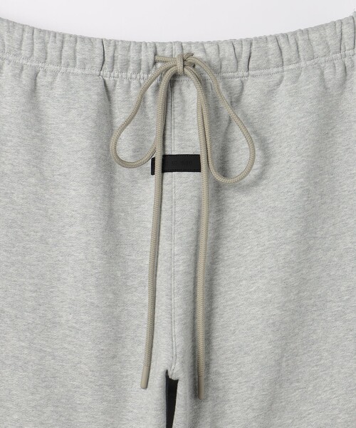 FOG ESSENTIALS（エフオージーエッセンシャルズ）の「＜FEAR OF GOD ESSENTIALS＞ スウェット ショーツ（スウェットパンツ・メンズ・ブラック/ライトグレー/ベージュ・XS/S/M/L）」の9枚目の写真