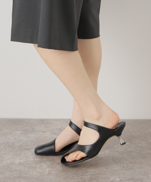 GRISE(グリーズ)の「GRISE 5.5cmレザーアシメカットミュールサンダル(サンダル・レディース・シルバー/オレンジ/ブラック系その他・SMALL/LARGE/MEDIUM/X-LARGE)」の21枚目の写真