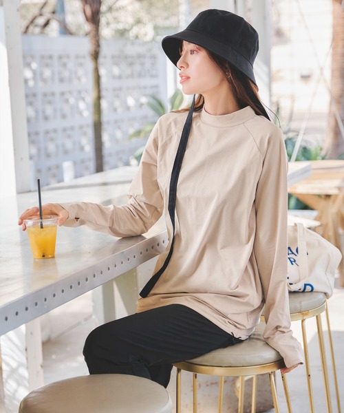 ラッシュガード ] 前後2way指穴付き裾ドロストトップス