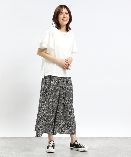 GLOBAL WORK Smile Seed Store（グローバルワーク スマイルシードストア）の「コットン袖2段フレアTシャツ/984094（Tシャツ/カットソー・レディース・サックスブルー/ライトベージュ/ブラック/ホワイト×ブラック/オフホワイト・X-LARGE/SMALL/MEDIUM/LARGE）」の6枚目の写真